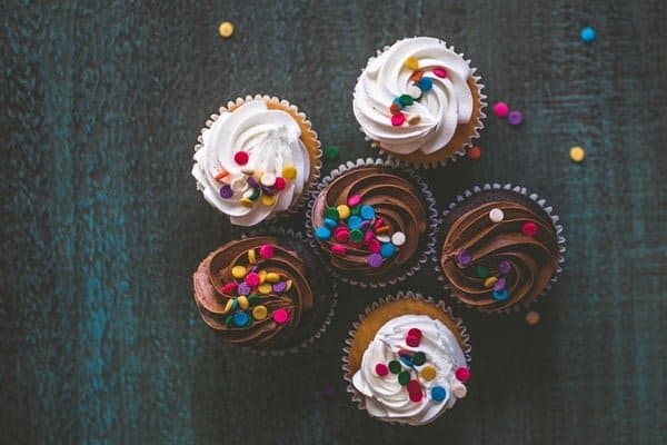 A slow and steady path to financial independence 1 cupcakes